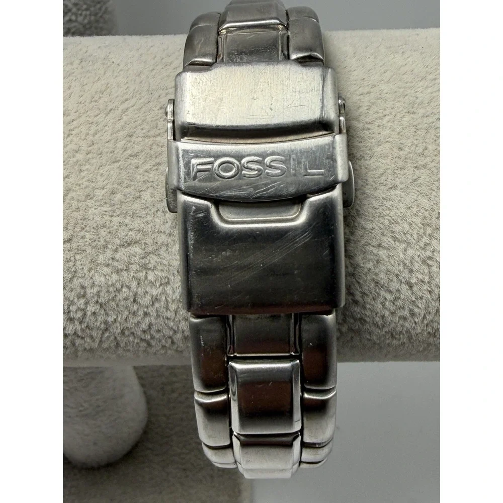 Fossil it has
